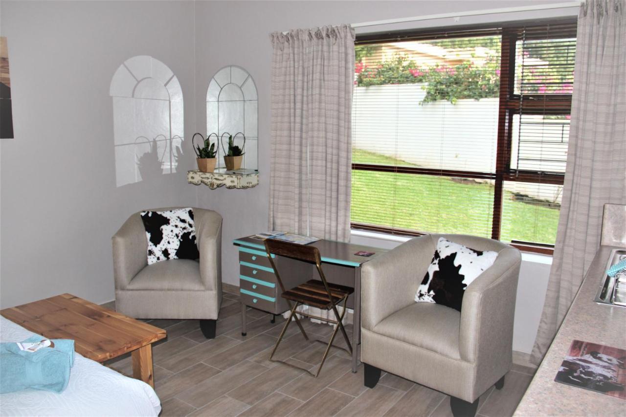 Glasstree B&B Bredasdorp Exterior foto